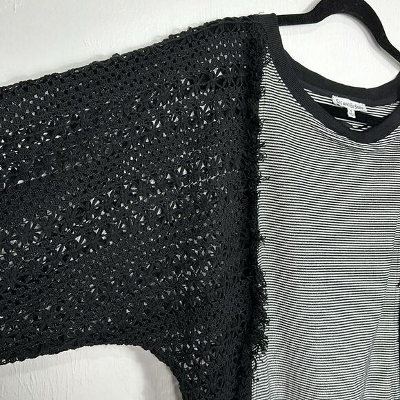 See And Be Seen Round Neck Striped Top With Crochet Sleeves Size S - Picture 2 of 9